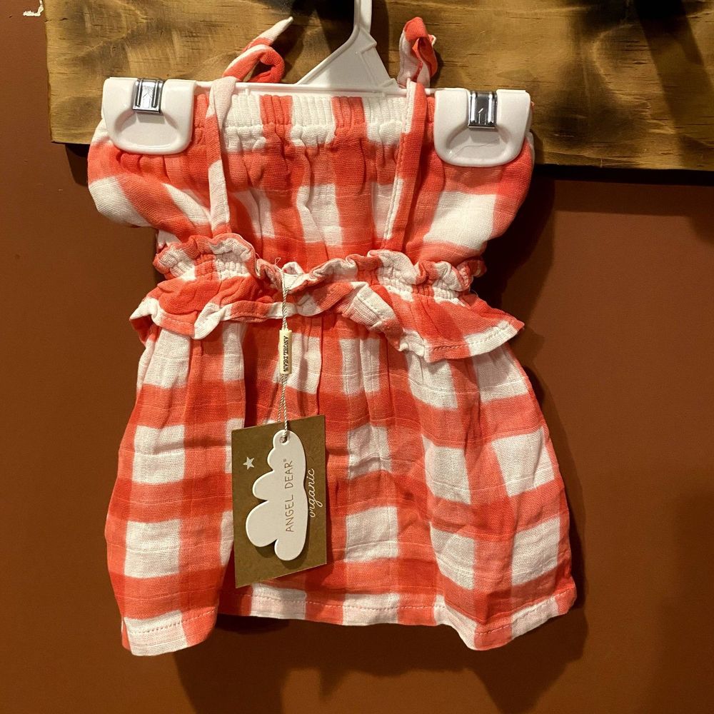NWT ANGEL DEAR MATCHING DRESS AND BLOOMERS TWO PIECE SET SIZE 3-6 MONTHS